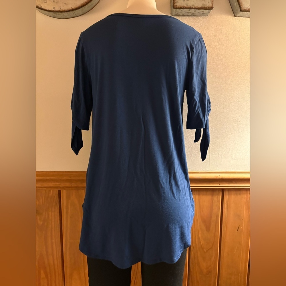 Women's Blue Top - Picture 6 of 6
